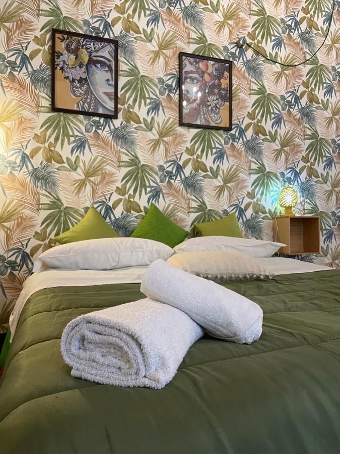 Charming House In The Historic Center Of Apartment Palermo